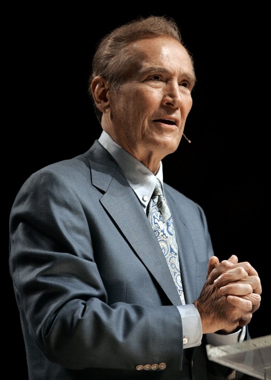 Religious conservative Adrian Rogers dies