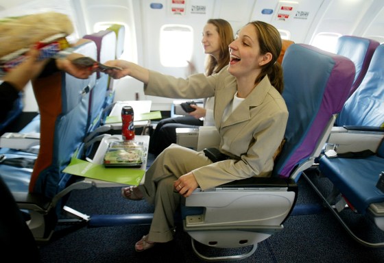 Song Airlines Debut In Newark