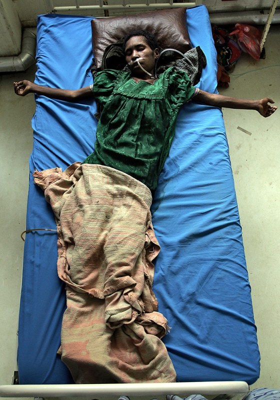 (FILES A picture taken 16 August 2004 at