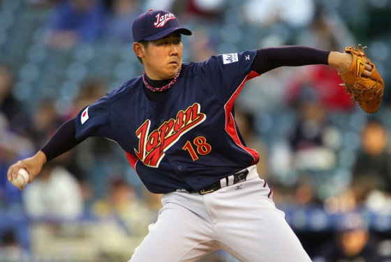 Starting pitcher Daisuke Matsuzaka #18 o