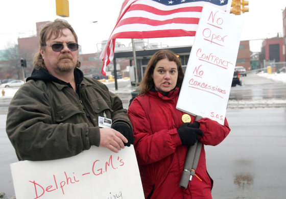 Delphi Corp. hourly workers protest at Delphi Flint East plant over proposed wage cuts