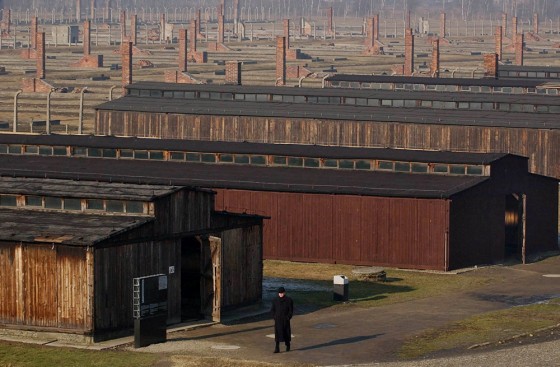 AUSCHWITZ