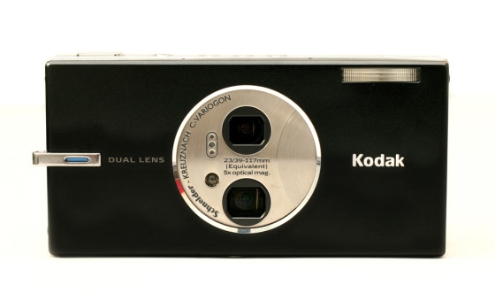 Kodak Dual Lens デジタルカメラ　V570 The Kodak V570: A True Digital Lomo? – mediageek デジタルカメラ