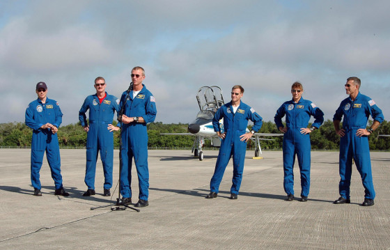 Space shuttle Atlantis commander Brent Jett talks with media along with his crew in Cape Canaveral