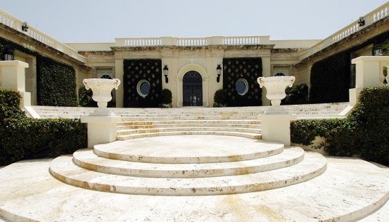 You want to buy Donald Trump's Palm Beach, Fla. home? Hope you can afford a $125 million mortgage.