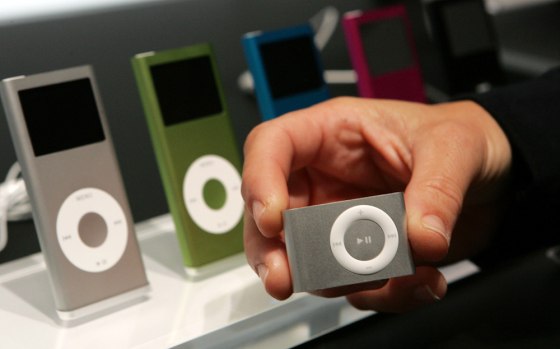 Apple Unveils Video Games For I-Tunes And Two New I-Pod Models