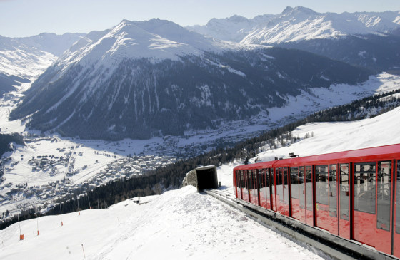 The Parsenn cable railway enters a tunnel in the ski resort of Davos, Switzerland, Jan. 24, 2006. 