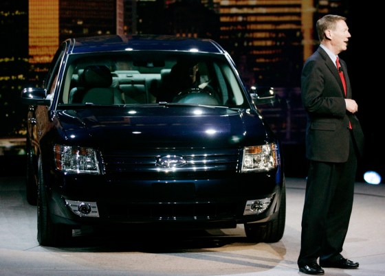 Ford Motor Company President and CEO Mulally introduces 2008 Ford Five Hundred in Detroit