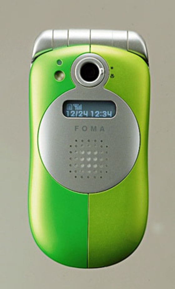 Kids can trigger a warning buzzer on NTT DoCoMo's Kids Keitai phone, which transmits a recorded emergency phone message to parents. Child-watching gadgets have gained popularity in Japan in recent years. 