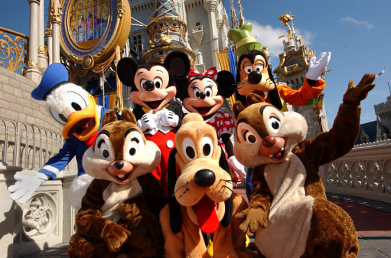 Disney is laying on more discounts and specials for Mouseketeers than travel experts can recall in recent history.