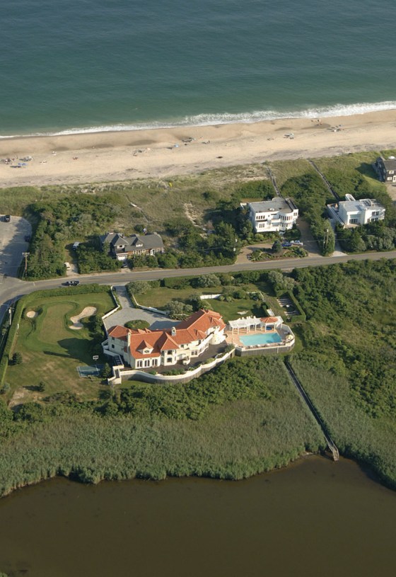 With a booming economy and record-setting highs nearly every day on Wall Street, the real estate trade in the Hamptons couldn't be better. And money appears to be no obstacle.