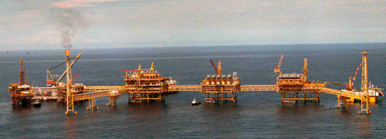 Hurricane Dean was projected to hit the center of Mexican oil and natural gas production on Tuesday.