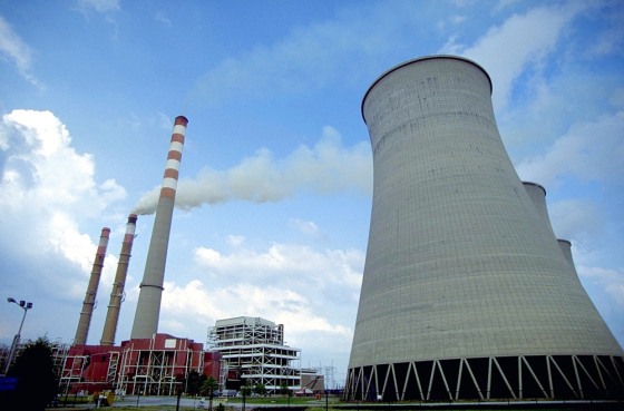 The Tennessee Valley Authority's Paradise power plant lost one of its three units Wednesday due to a substation fire.