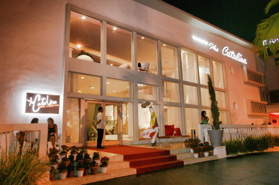 The Catalina, a boutique hotel on Collins Avenue in South Beach, Fla., whose rates typically start at $130 per night, has put together the “Catalina’s College Football FANatic” package, which is good for both the Orange bowl and BCS Championship.