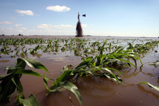 Mississippi River Towns Brace For Major Flooding