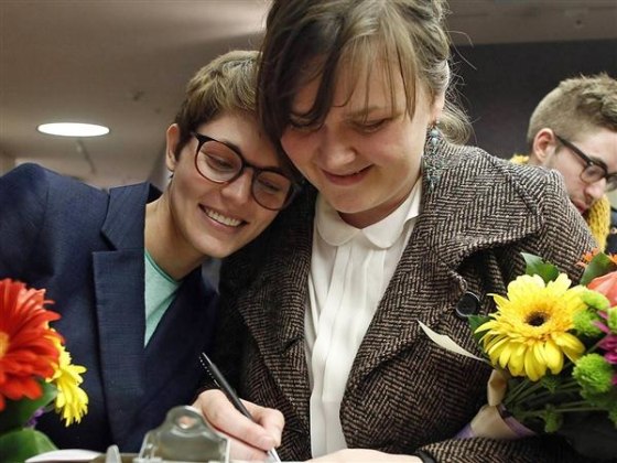 The federal government will recognize marriages performed in Utah after a judge struck down the state’s same-sex marriage ban, Attorney General Holder said Friday.