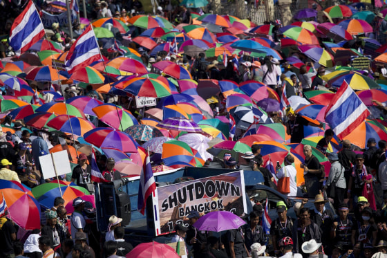 Image: \"Bangkok Shutdown\" Begins