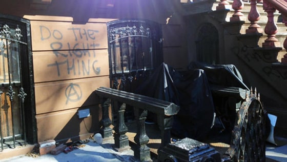 Image: The stoop of the former Washington Park home of Spike Lee was vandalized three days after he delivered a rant against gentrification.