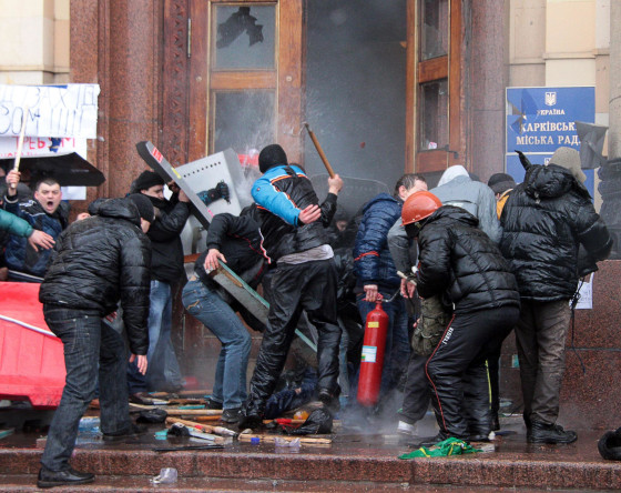 Image: UKRAINE-POLITICS-UNREST-RUSSIA-KHARKIV