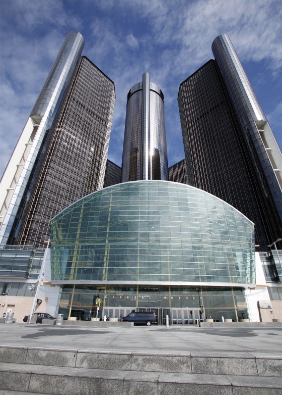 General Motors has turned to an old hand, Tony Cervone, to lead its global communications as it deals with the fallout of a defective ignition-switch issue linked to at least 13 deaths.