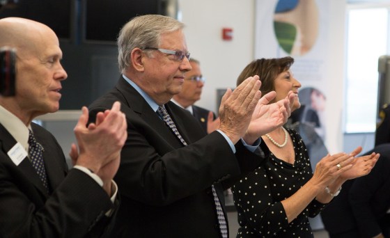 Image: Jeff Erickson, CEO of PEOPLExpress airlines, Newport News City Manager Jim Bourey, left, and Peninsula Airport Commission Chair Ladonna Finch