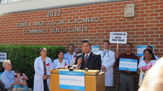 Image: Senator Ricardo Lara