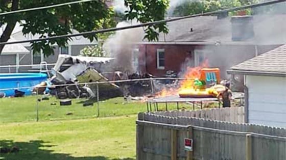 Small Plane Crashes Into Two Homes in Indiana, Killing One
