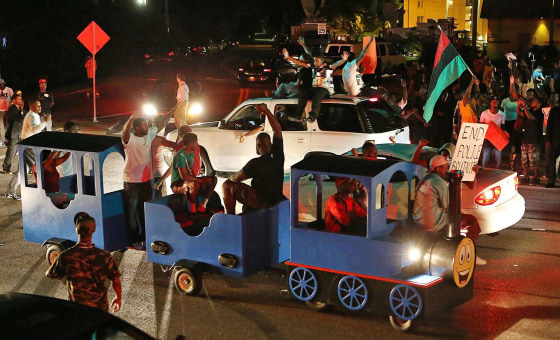 Image: Missouri Highway Patrol takes over the Ferguson protests