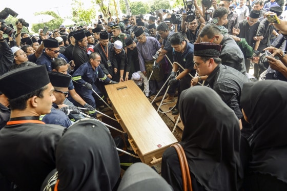 Image: Funeral for MH17 victims in Kuala Lumpur
