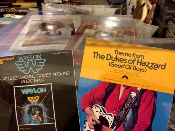 Image: Auction at Waylon Jennings' estate.