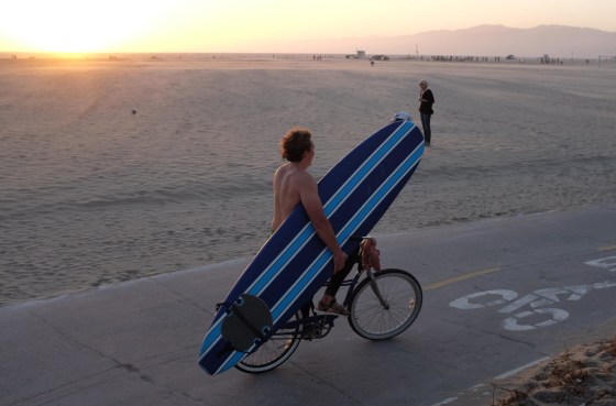 Americans need to learn to relax. Unused vacations days are piling up, hitting a 40-year high, a new study shows.