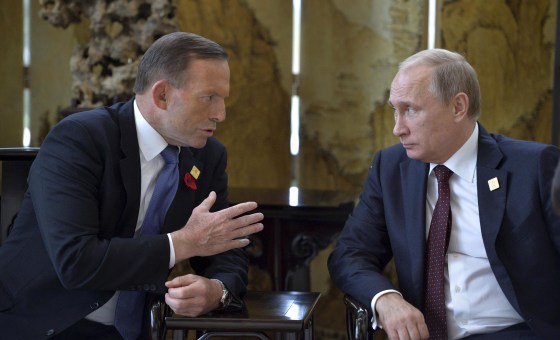 Image: Russia's President Vladimir Putin and Australia's Prime Minister Tony Abbott