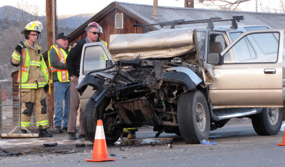 Image: Wrecked Toyota 4Runner