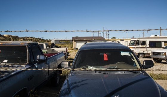 Image: Auto title loan lot