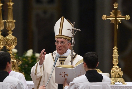 Image: VATICAN-POPE-EASTER-VIGIL-HOLY WEEK