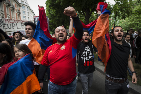 Image: Armenian genocide remembrance rally in Paris
