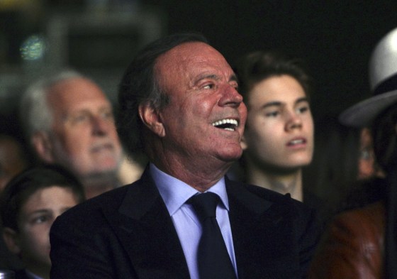 Image: Julio Iglesias at Berklee College