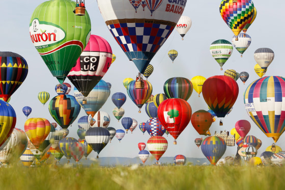 Hot-Air Balloon Record Blown Away Over France