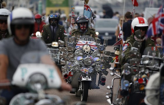 Image: Scooters Gather For The Brighton Mod Weekender