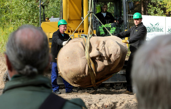 Image: Lenin head retrieved