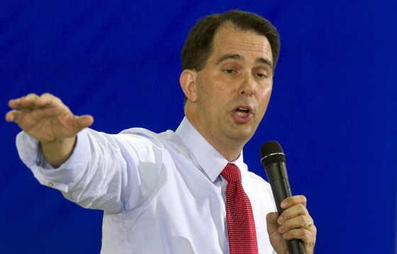 Image: Republican presidential candidate Wisconsin Gov. Scott Walker speaks during a town hall meeting at the Xtreme Manufacturing warehouse in Las Vegas