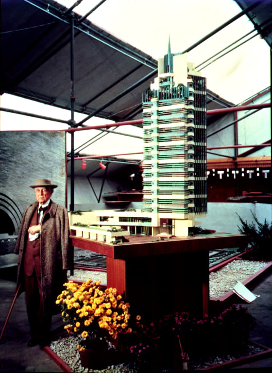 Pedro Guerrero, 95; photographer who captured images of Frank Lloyd  Wright's work