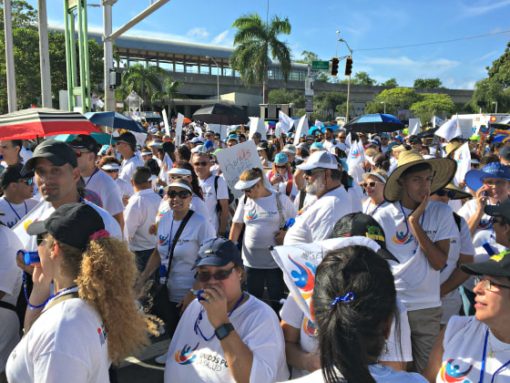 Thousands marched the streets in Hato Rey, P.R. on Nov. 5th, 2015 calling on fair and equitable healthcare funding for Puerto Rico.