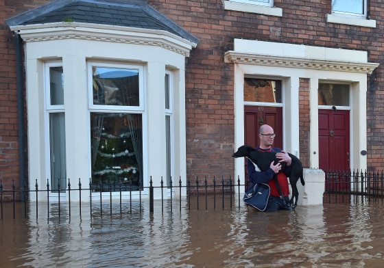 Travel Chaos, Floods As Storm Desmond Slams Into Britain
