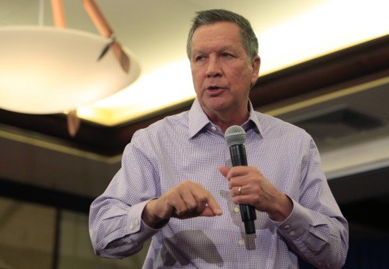 Image: Republican presidential candidate John Kasich speaks to supporters at a town hall meeting at the Crowne Plaza Milwaukee West, Wauwatosa