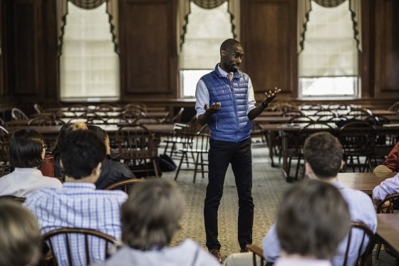 Image: DeRay McKesson runs for mayor in his native Baltimore