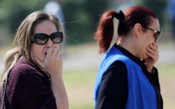 Image: Unidentified relatives and friends of passengers