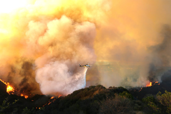 Image: Kittridge Fire in Calabasas Los Angeles