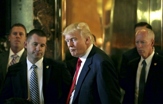 Image: US Republican presidential candidate Donald Trump speaks to supporters