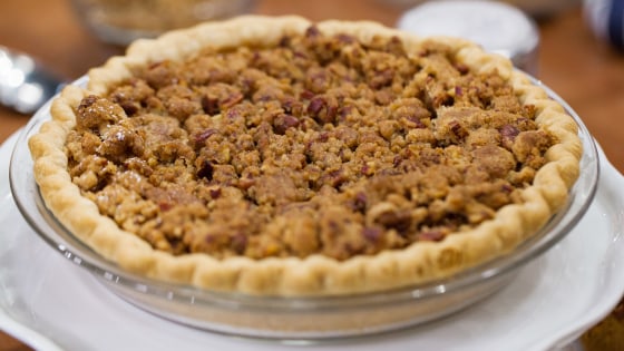 Streusel-Topped Pumpkin Pie